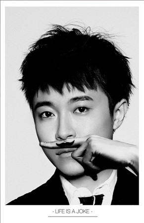 <em>迷弟迷妹</em>看过来 穿上青峰T一起「胡」搞瞎搞 