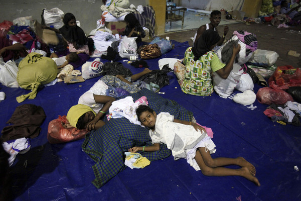 罗兴亚族上千难民悲歌! 缅甸政府:我们没有责任