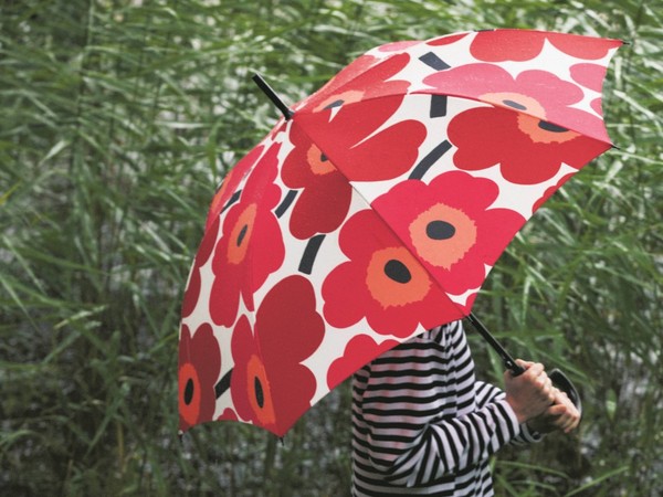北欧「花花伞」正夯!雨天撑伞也时尚 | ETtoda