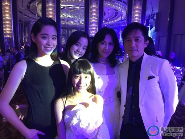 刘嘉玲少女脸蛋 与欧阳<em>3姊妹</em>合照竟没差 | ETto