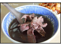 24小時營業！安平唯一牛肉湯　點湯免費送肉燥飯