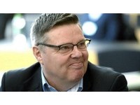 成都17辆「巨无霸警车」亮相 「查毒马桶」能