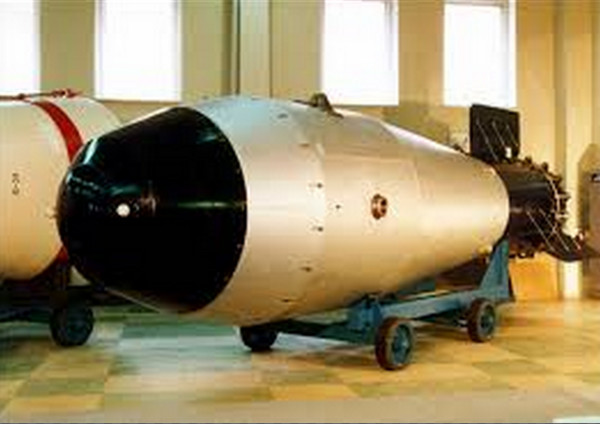 史上最强核武 恐怖「沙皇炸弹」外壳复制品莫