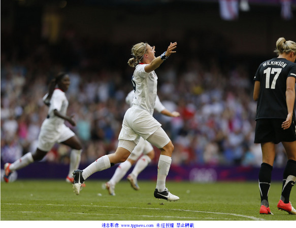 伦敦奥运\/足球明星超吸睛 足球鞋来自台湾骄傲