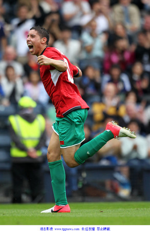 伦敦奥运\/足球明星超吸睛 足球鞋来自台湾骄傲