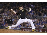 補強殘破牛棚 巨人4年6200萬搶下麥倫森