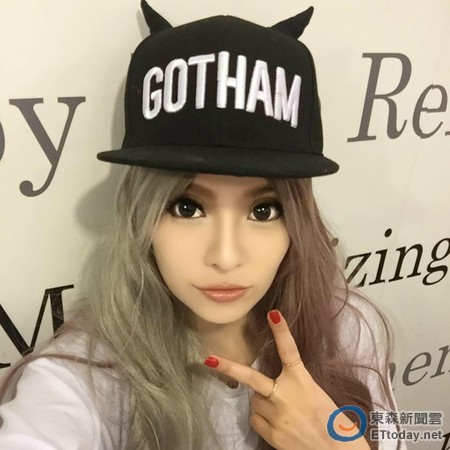 丁小芹卖假包诈骗被判刑4个月 呛法官看不懂英