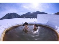 空姐來聊天／夢幻然別湖村　世界唯一全冰上露天風呂