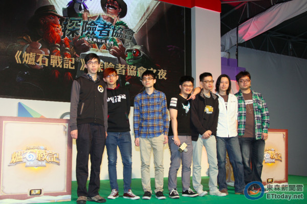 带台湾玩家打赢世界杯!暴雪公开《炉石战记》