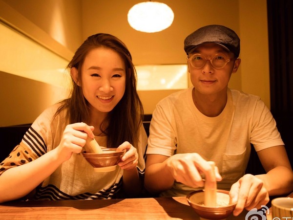 香港歌手王菀之28日和设计师丈夫eric so举办婚礼,仪式一切从简,婚礼