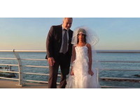 阿公娶12歲女童　海邊拍婚紗遭路人譙「老不修」