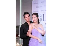 藍正龍「婚」頭？捧千萬鑽戒求婚王予柔