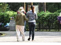 菸稅最快6月起補長照! 衛福部:不擔心131億用不完