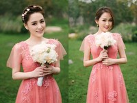 陳喬恩領軍最美伴娘拿捧花羞笑　多張絕美高清照來啦！