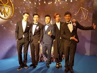 已哭！阿緯婚禮5棒大合照　威廉貼心「幫敖犬留位置」