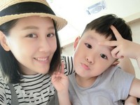 嚴立婷曬童年照！4歲兒複製夫妻五官「孩子不能偷生」