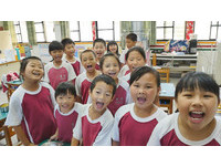 暖!這份早餐送10年不停歇 背後洋蔥大噴發讓孩子暖爆