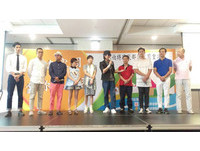 盧學叡家屋頂遭尼伯特吹走　「我還有朋友沒地方住」