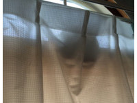 鬼月將至誰在背後盯著你？日本網友推「人臉系窗簾」