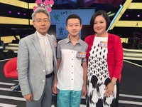 鍋具太重崔佩儀手拉傷　貝克宇急拿藥呼呼