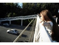 神似「志玲姊姊」 正妹從化學研究員搖身人氣女主播