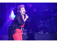 直擊／35年青春！金智娟連飆30分不斷　10首經典爆雞皮