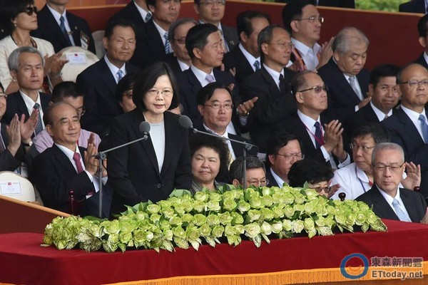 对的事情就坚持到底! 蔡英文勉林全:不必忧谗畏