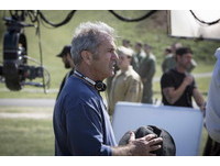 梅爾吉勃遜奪最佳導演！《鋼鐵英雄》拿3座好萊塢電影獎