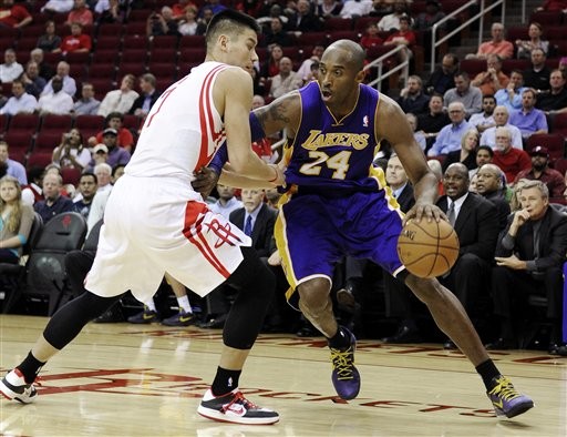 快讯\/林书豪陷犯规麻烦 火箭第三节10分落后 |