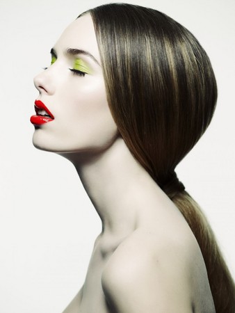 6 |法国嫩模安西娅曝性感杂志写真 全裸入镜晒