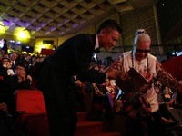 劉德華曾攙扶下台！94歲張岫雲演自殺婦上吊、割腕超驚