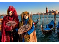 一生必遊！威尼斯面具嘉年華義大利水都神秘盛會～