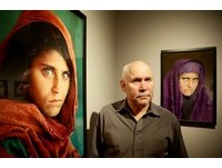 國家地理雜誌綠眼「阿富汗少女」　持假簽證恐入獄14年