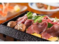 軟嫩熊肉鍋吃出大地滋味！精選日本10大野味料理旅館