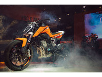 猛爆街車新成員!KTM 790 Duke原型米蘭亮相