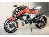 暴力雙缸小霸王!KTM釋出790 Duke預告影片