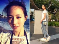 張鈞甯白T+牛仔褲+小白鞋沒仙氣 加分得靠這一咖