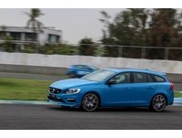 性能力抗德義群雄 VOLVO V60 Polestar試駕《操駕篇》