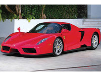 上看1.3億!時尚大亨的法拉利將拍賣 只因為沒空開