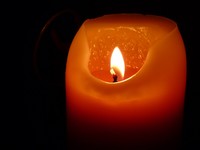 太窮被斷電！81歲老婦點蠟燭取暖　意外葬身火窟