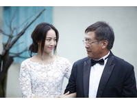 張鈞甯的Volvo微電影賺人熱淚 網友:賣車幹嘛放洋蔥