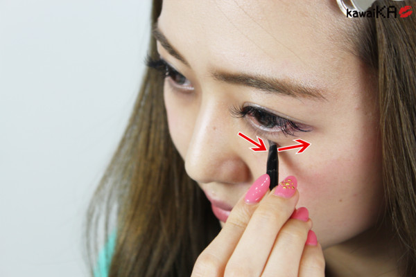 有没有卧蚕真的差很多!日妞最爱的「泪袋妆」