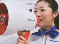 松下Panasonic新創翻譯大聲公!一句話直接翻成3國語言