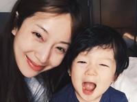 隋棠1歲兒Max會把妹啦！　「主動親吻」外國小萌娃