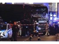 快訊／聖誕市集擠滿人！　大卡車撞柏林民眾至少9死50傷