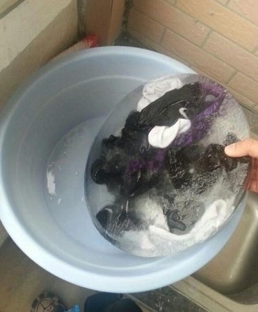 衣服泡水被封印了! 「袜子披萨」网路疯传