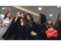 TWICE子瑜唱BTS《血汗淚》　加上「TT」手勢萌炸啦！
