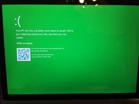 Windows 10死機擺脫藍屏　網友：「政黨輪替？」