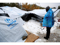 負20度大雪襲歐陸　希臘難民無奈帳篷坍塌成冰屋