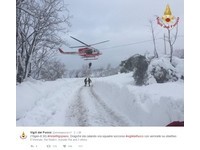 義大利雪崩壓垮旅館  10人遭活埋逾40小時獲救